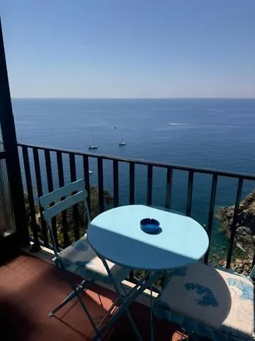 Sollevante Guest House 2*, Riomaggiore